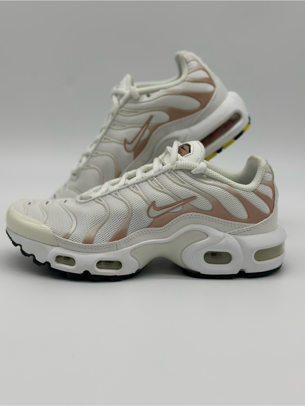 Nike Kids Air Max Plus White with Blush Pink Accents
